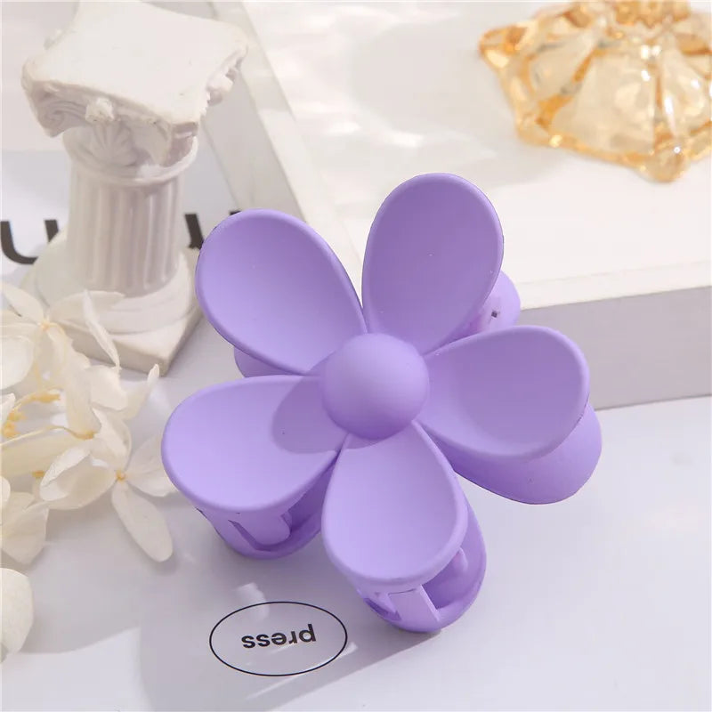 Korea Flower Shape Hair Claw Clip for Women Girls Barrette Crab Hair Claws Ponytail Hairpins Bath Barrette Headwear Accessories SuperFye 70288 SuperFye