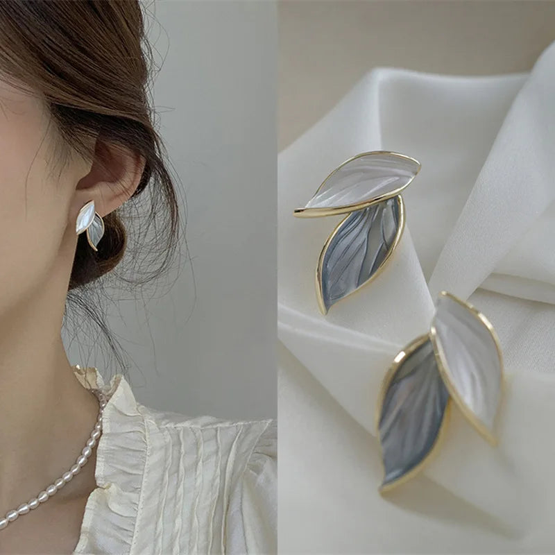 LATS New Korean Arrival Metal Trendy Fresh Lovely Sweet Grey Leaf Stud Earrings for Women 2024 Fashion Jewelry Gifts SuperFye 661229 SuperFye