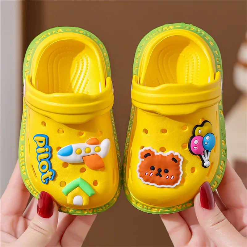 Summer Kids ShoesSandals Hole Children's Shoes Slippers Soft Anti-Skid Cartoon Design Hole Baby Shoes Sandy Beach For Boys Girls SuperFye style 7 / 24 (insole 15cm) SuperFye