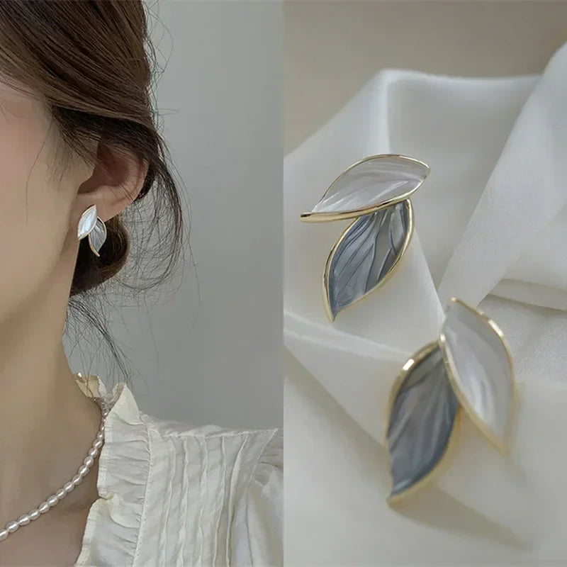 LATS New Korean Arrival Metal Trendy Fresh Lovely Sweet Grey Leaf Stud Earrings for Women 2024 Fashion Jewelry Gifts SuperFye 661730 SuperFye