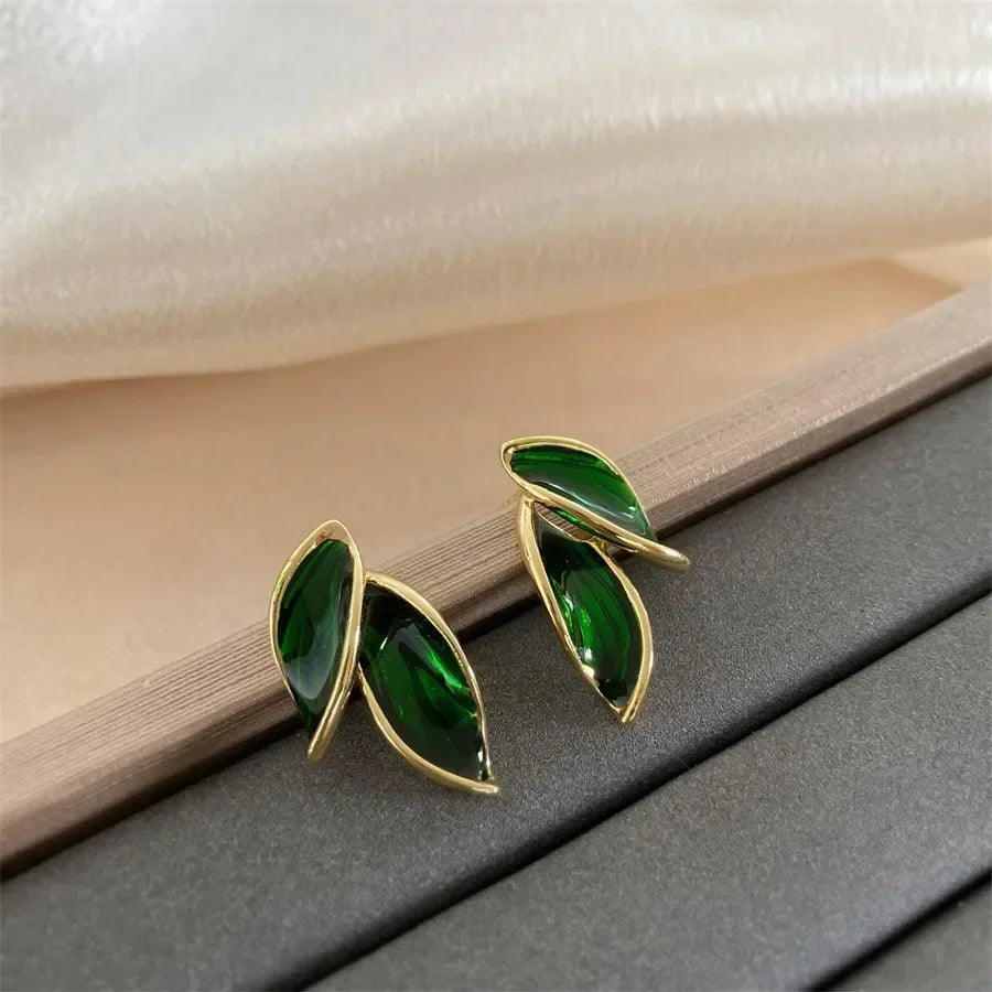 LATS New Korean Arrival Metal Trendy Fresh Lovely Sweet Grey Leaf Stud Earrings for Women 2024 Fashion Jewelry Gifts SuperFye 661730 SuperFye