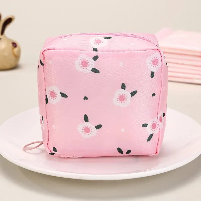 Women Sanitary Napkin Tampon Storage Bag Portable Waterproof Organizer Pouch Cartoon Pattern Sanitary Napkin Bag SuperFye Yellow Ice Cream SuperFye