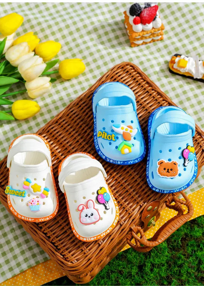 Summer Kids ShoesSandals Hole Children's Shoes Slippers Soft Anti-Skid Cartoon Design Hole Baby Shoes Sandy Beach For Boys Girls SuperFye style 7 / 24 (insole 15cm) SuperFye