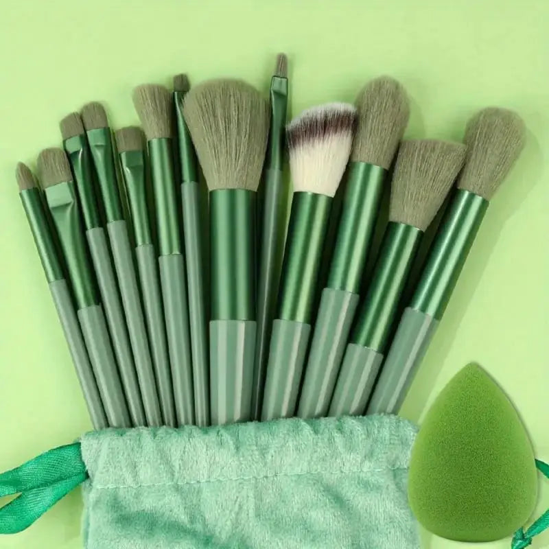 Makeup Brush Set Soft Fluffy Professiona Cosmetic Foundation Powder Eyeshadow Kabuki Blending Make Up Brush Beauty Tool Makeup SuperFye 13pcs green egg SuperFye